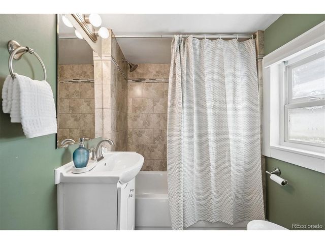 5134 Saint Paul St, Denver, CO 80216