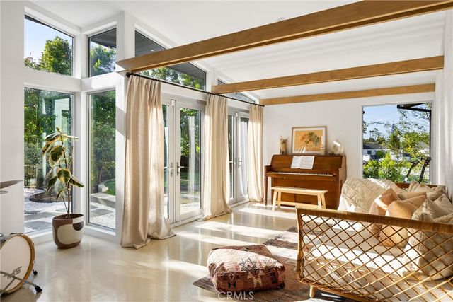 341 Vista Baya, Costa Mesa, CA 92627