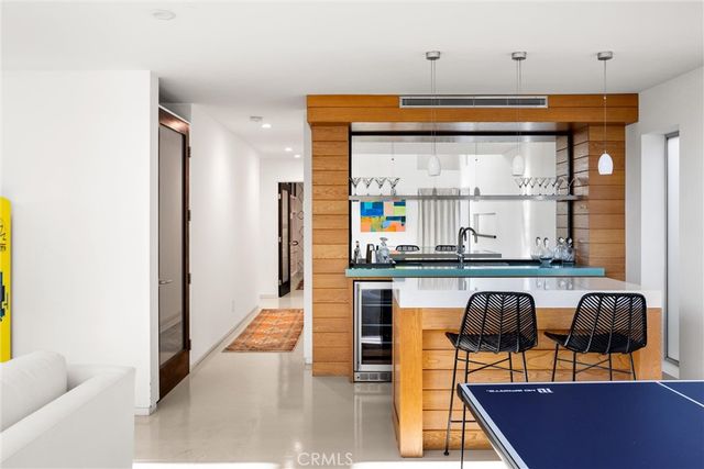341 Vista Baya, Costa Mesa, CA 92627