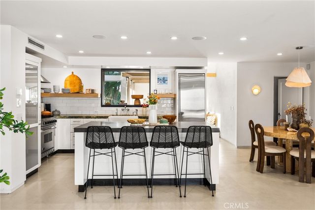 341 Vista Baya, Costa Mesa, CA 92627