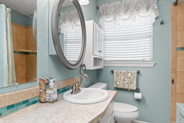 7706 Mertz, San Antonio, TX 78216