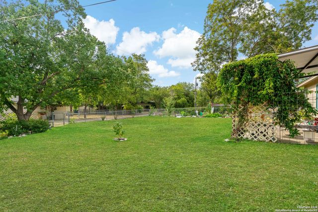 7706 Mertz, San Antonio, TX 78216