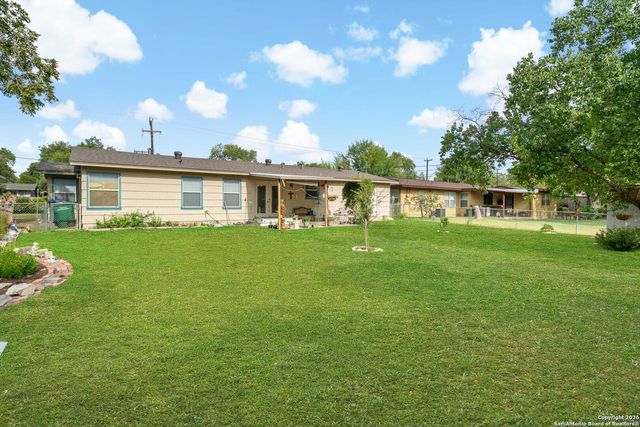 7706 Mertz, San Antonio, TX 78216