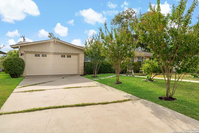 7706 Mertz, San Antonio, TX 78216