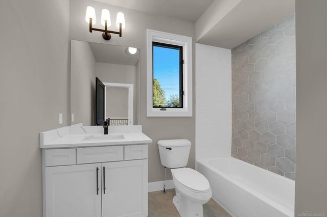 54714 Camden Court, Shelby Twp, MI 48316