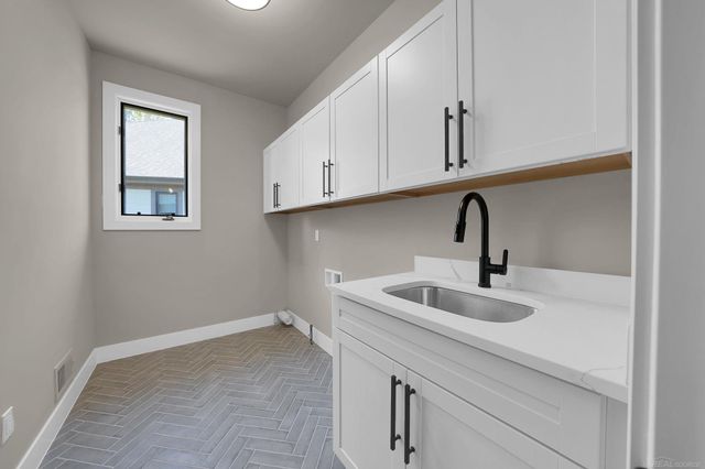 54714 Camden Court, Shelby Twp, MI 48316