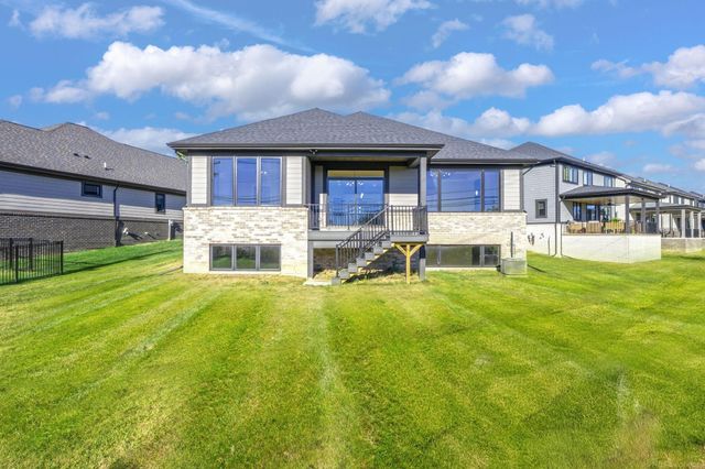 54714 Camden Court, Shelby Twp, MI 48316