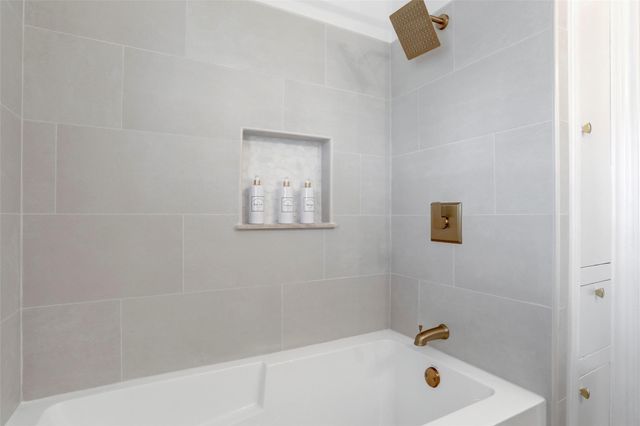 3744 Aberdeen Way, Houston, TX 77025