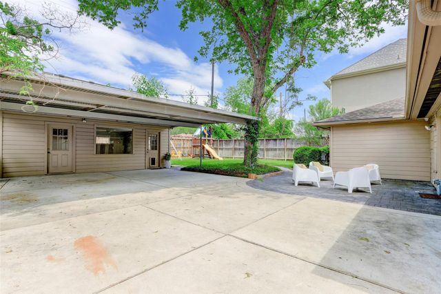 3744 Aberdeen Way, Houston, TX 77025