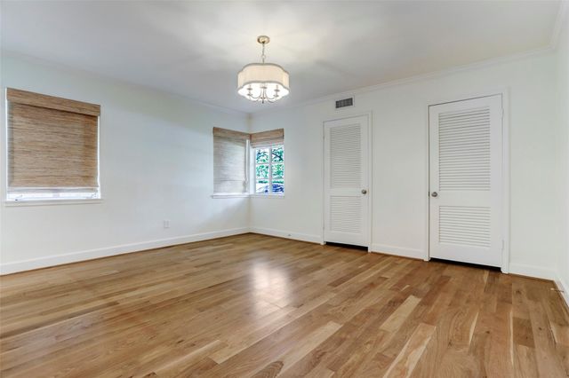 3744 Aberdeen Way, Houston, TX 77025