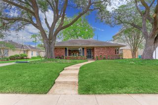 3744 Aberdeen Way, Houston, TX 77025