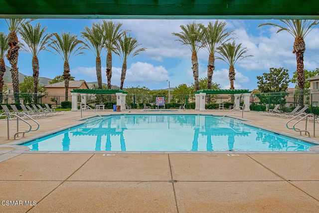 1743 Duskwood Way, Simi Valley, CA 93065