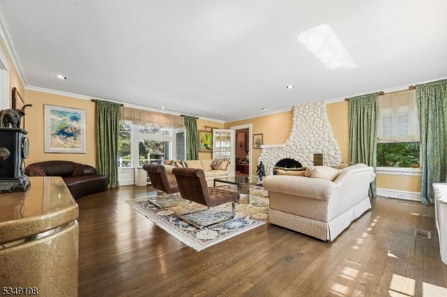 387 Beech Spring Rd, South Orange Village Twp., NJ 07079