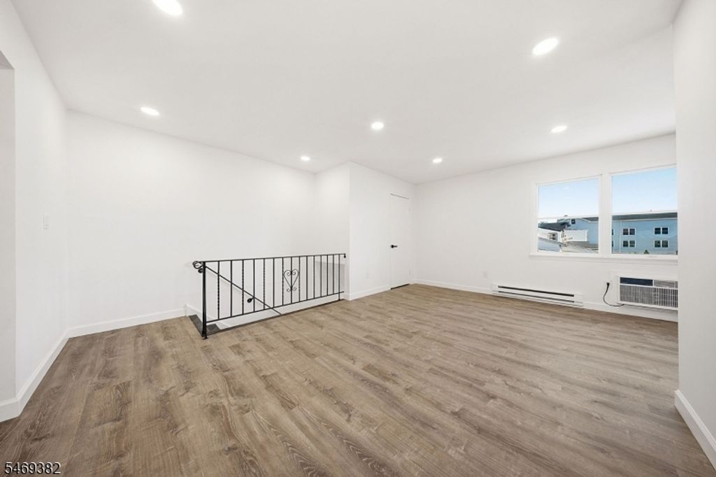 245 Edmund Ave 3, Paterson City, NJ 07502 — photo 5