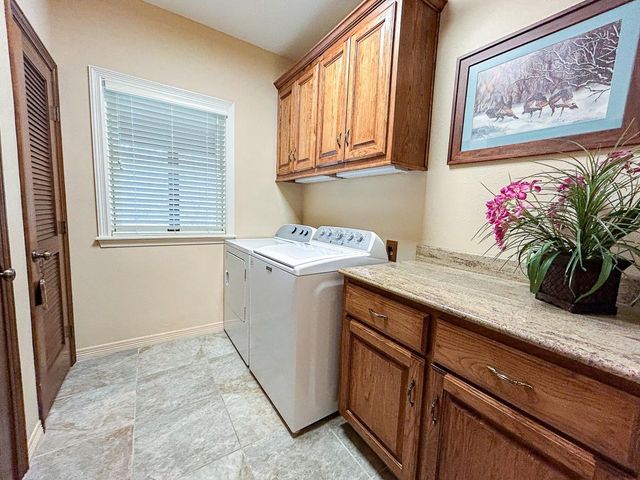 5259 Fm 946, Coldspring, TX 77331