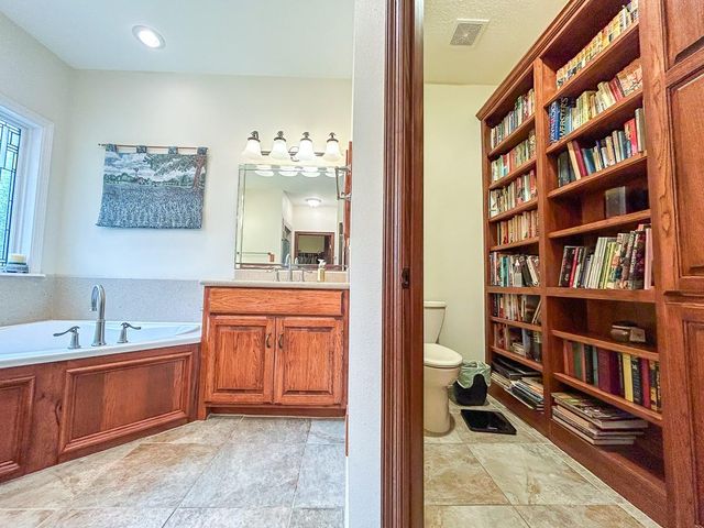 5259 Fm 946, Coldspring, TX 77331