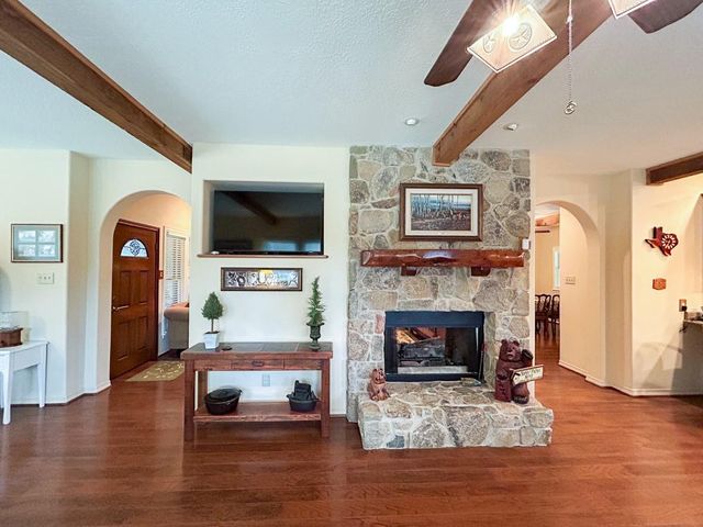 5259 Fm 946, Coldspring, TX 77331