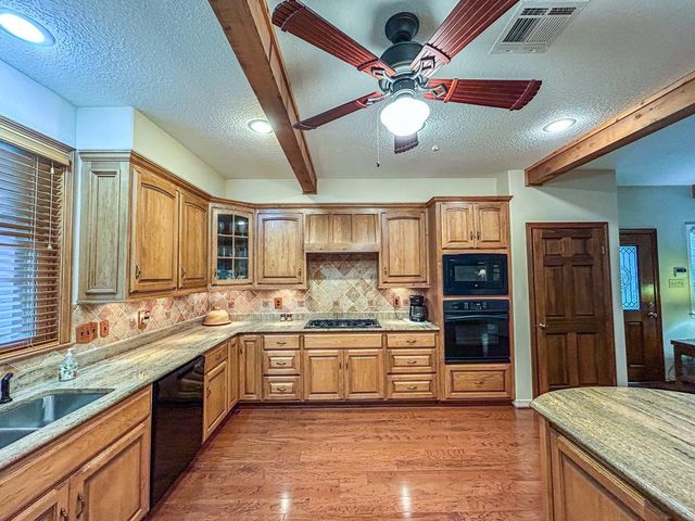 5259 Fm 946, Coldspring, TX 77331