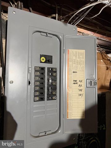 411 E 35TH ST, Wilmington, DE 19802