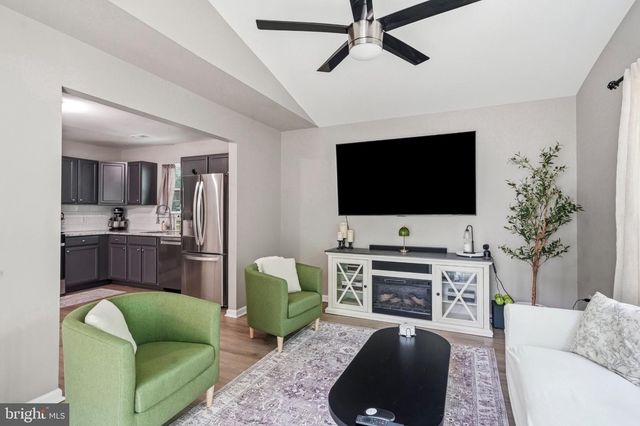 2558 SUNNY HILL AVE, Williamstown, NJ 08094
