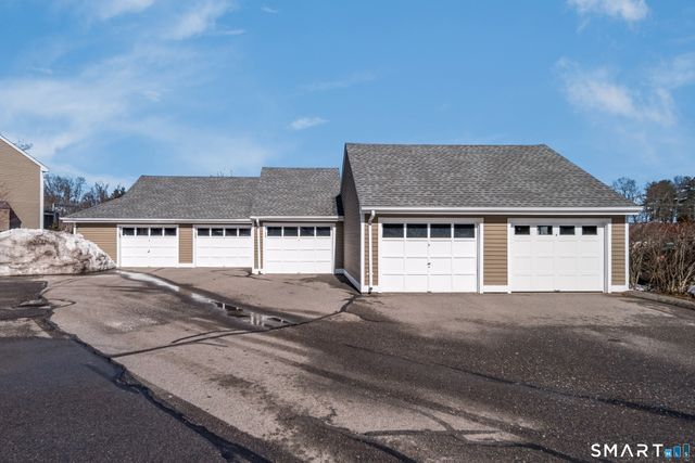 80 Seaview Terrace 31, Guilford, CT 06437