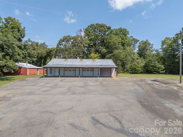 1360 Harris Holly Springs Road, Rutherfordton, NC 28139