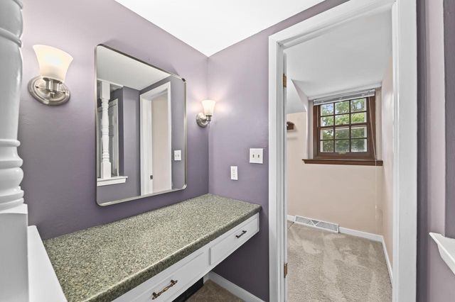 21565 Ann Rita DRIVE, Brookfield, WI 53045