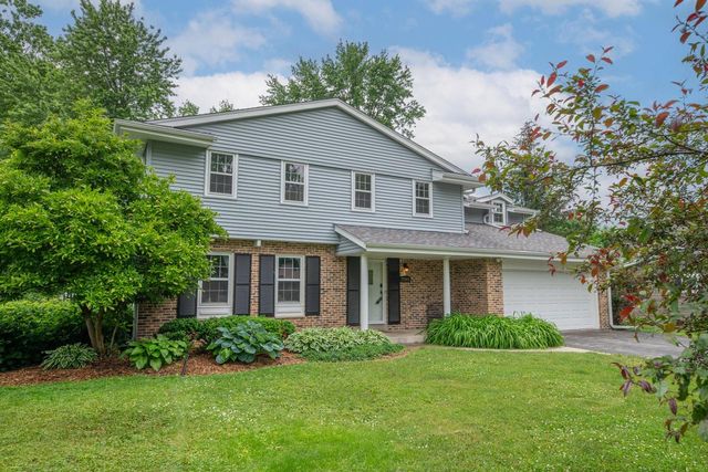 21565 Ann Rita DRIVE, Brookfield, WI 53045