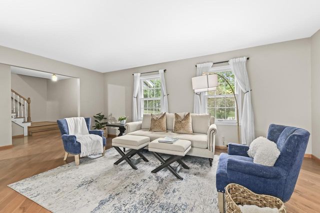 21565 Ann Rita DRIVE, Brookfield, WI 53045