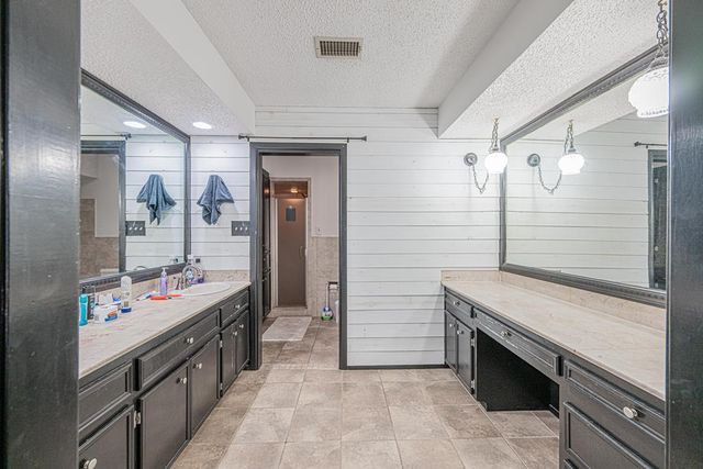 3511 Stanolind Ave, Midland, TX 79707