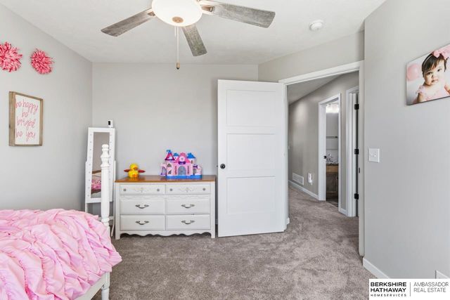 18606 George Miller Parkway, Elkhorn, NE 68022