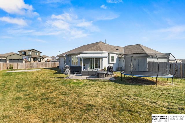 18606 George Miller Parkway, Elkhorn, NE 68022