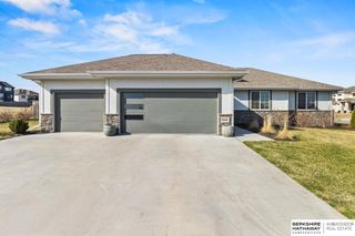 18606 George Miller Parkway, Elkhorn, NE 68022