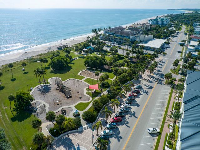 3200 Eagle Drive 2, Vero Beach, FL 32963