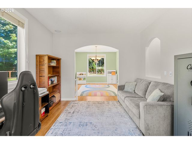 111 SPORTSMAN Rd, Washougal, WA 98671