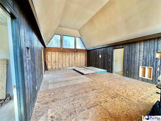 2369 Hallmark Dr, Florence, SC 29505