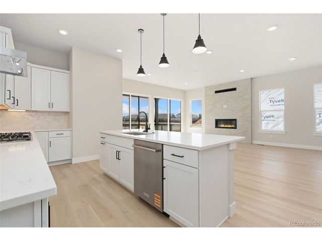 1683 Sundown Run Dr, Windsor, CO 80550