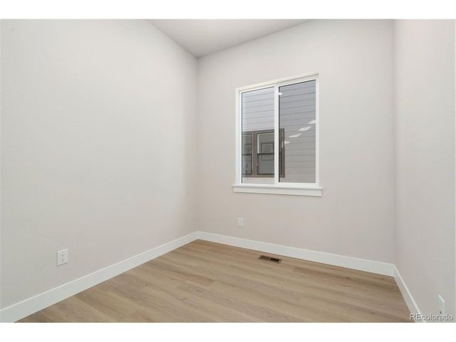 1683 Sundown Run Dr, Windsor, CO 80550