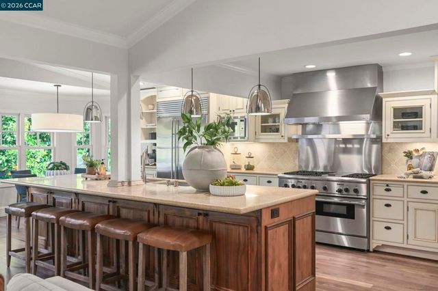 2007 Calle Los Callados, Diablo, CA 94528