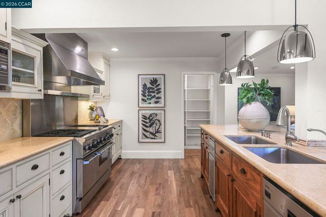 2007 Calle Los Callados, Diablo, CA 94528