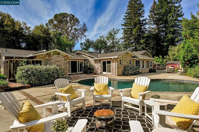 2007 Calle Los Callados, Diablo, CA 94528