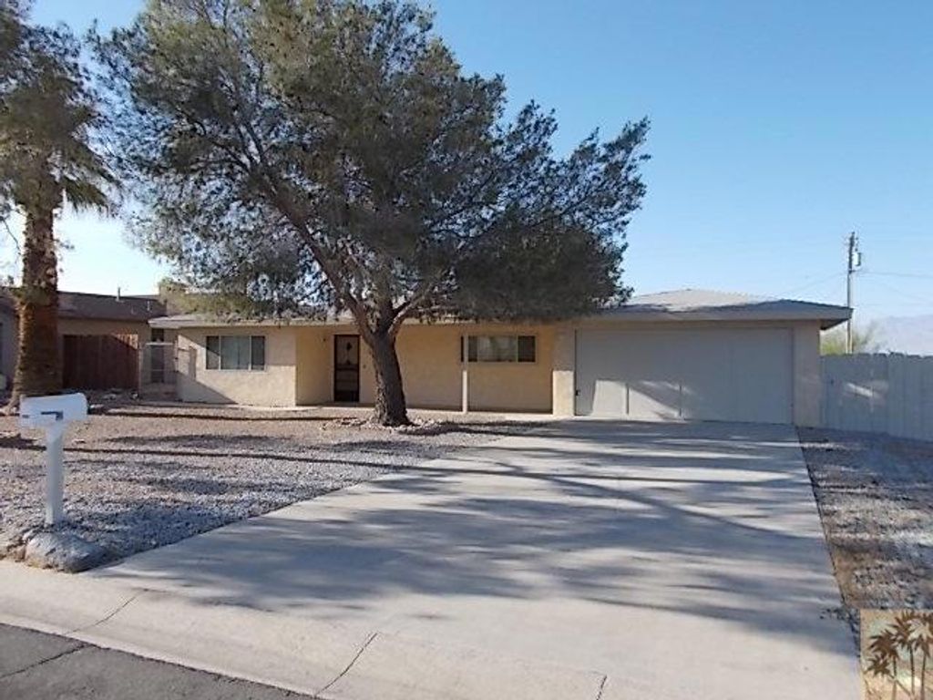 65841 6th Street, Desert Hot Springs, CA 92240