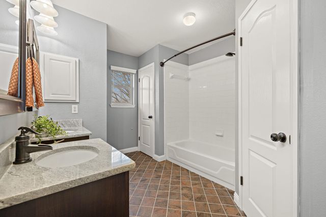 3700 Hawk Ridge ST, Round Rock, TX 78665