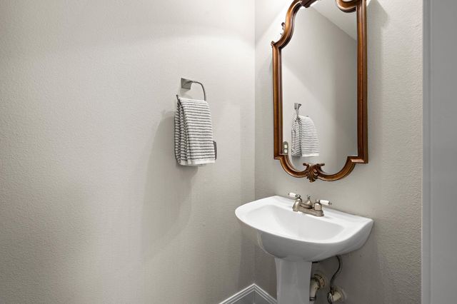 3700 Hawk Ridge ST, Round Rock, TX 78665