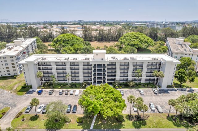 2650 S Course Drive 603, Pompano Beach, FL 33069