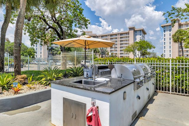 2650 S Course Drive 603, Pompano Beach, FL 33069