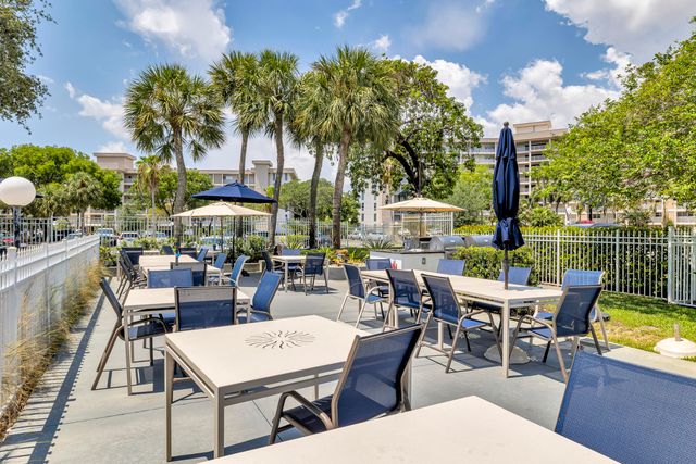 2650 S Course Drive 603, Pompano Beach, FL 33069