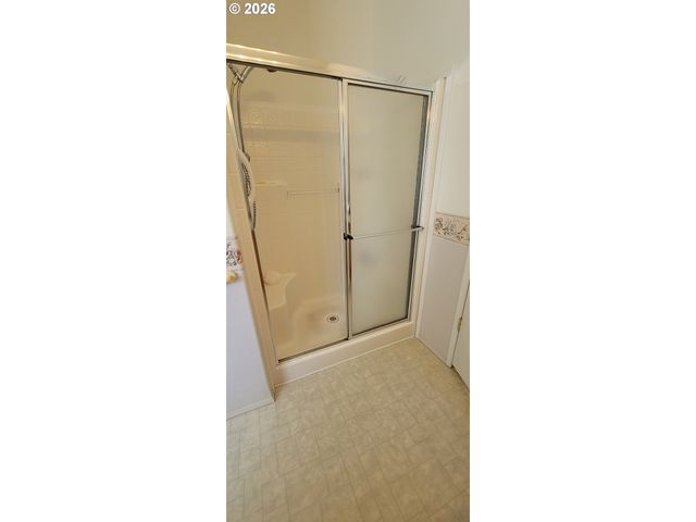 3220 CRESCENT Ave 62, Eugene, OR 97408