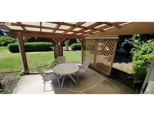 3220 CRESCENT Ave 62, Eugene, OR 97408