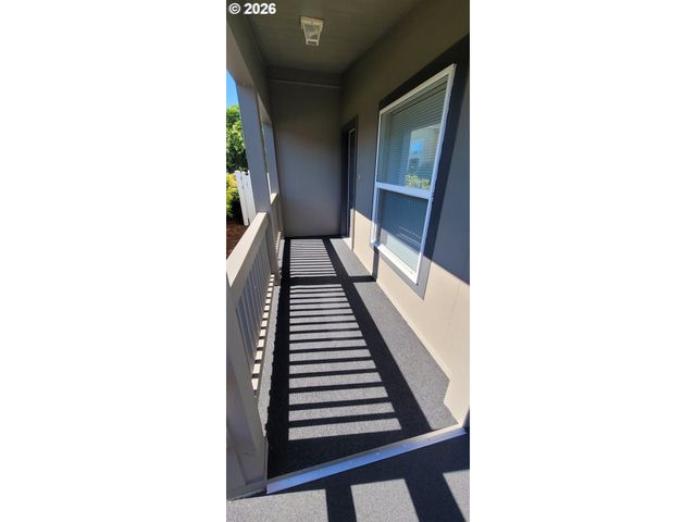 3220 CRESCENT Ave 62, Eugene, OR 97408